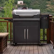 Traeger Silverton Pellet Grill