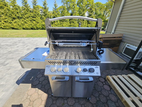 Napoleon Prestige Series Gas Grill assembled by a HandyBuddy expert in Mastic, NY · May 2024