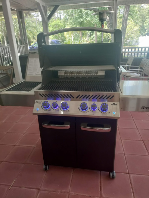 Napoleon Prestige Series Gas Grill assembled by a HandyBuddy expert in Saint Augustine, FL · Apr 2024