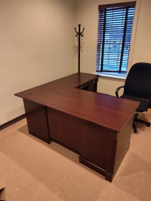 Sauder Palladia L-Shaped Desk assembled by a HandyBuddy expert in Atlanta, GA · Sep 2024