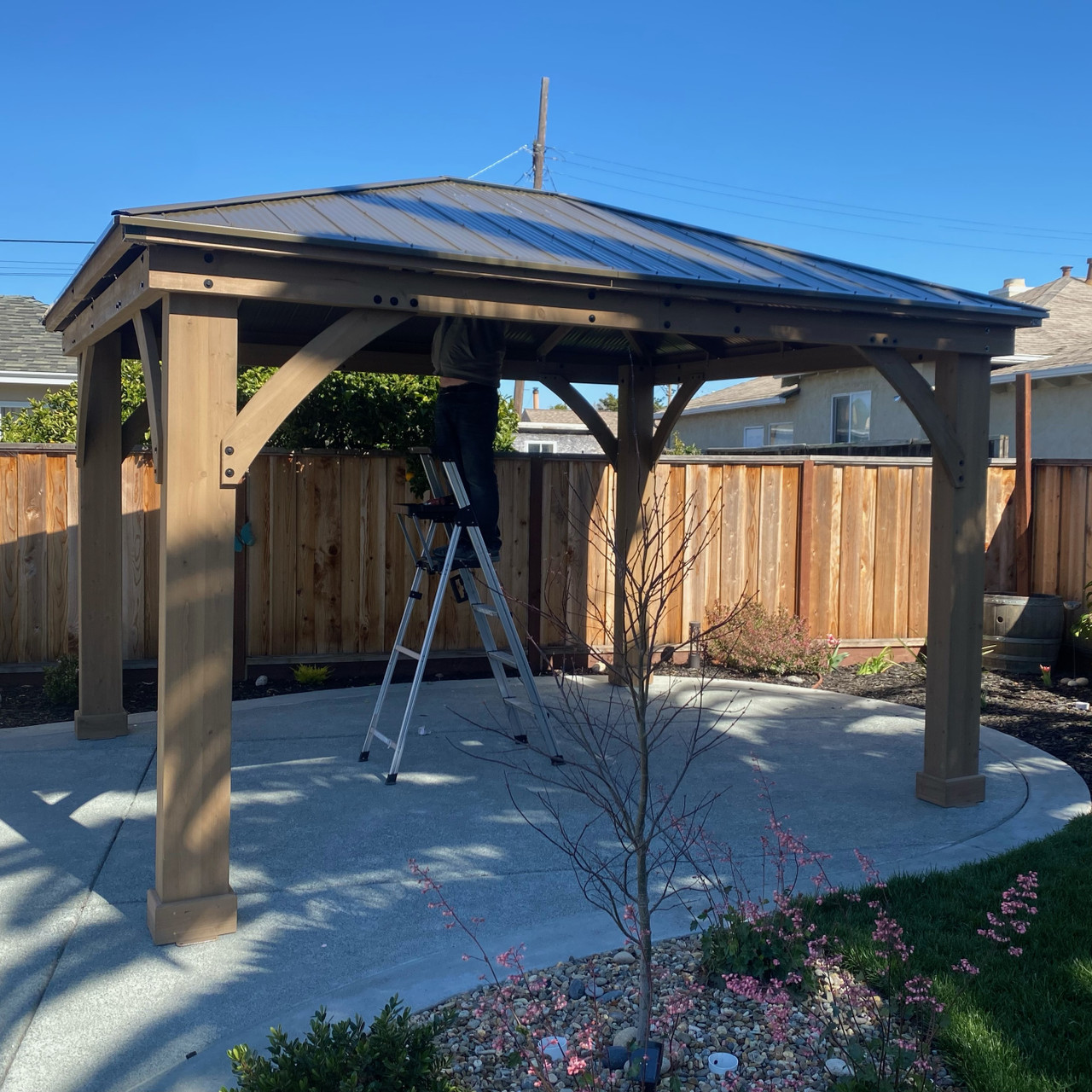 Yardistry Gazebo with Aluminum Roof Assembly | HandyBuddy