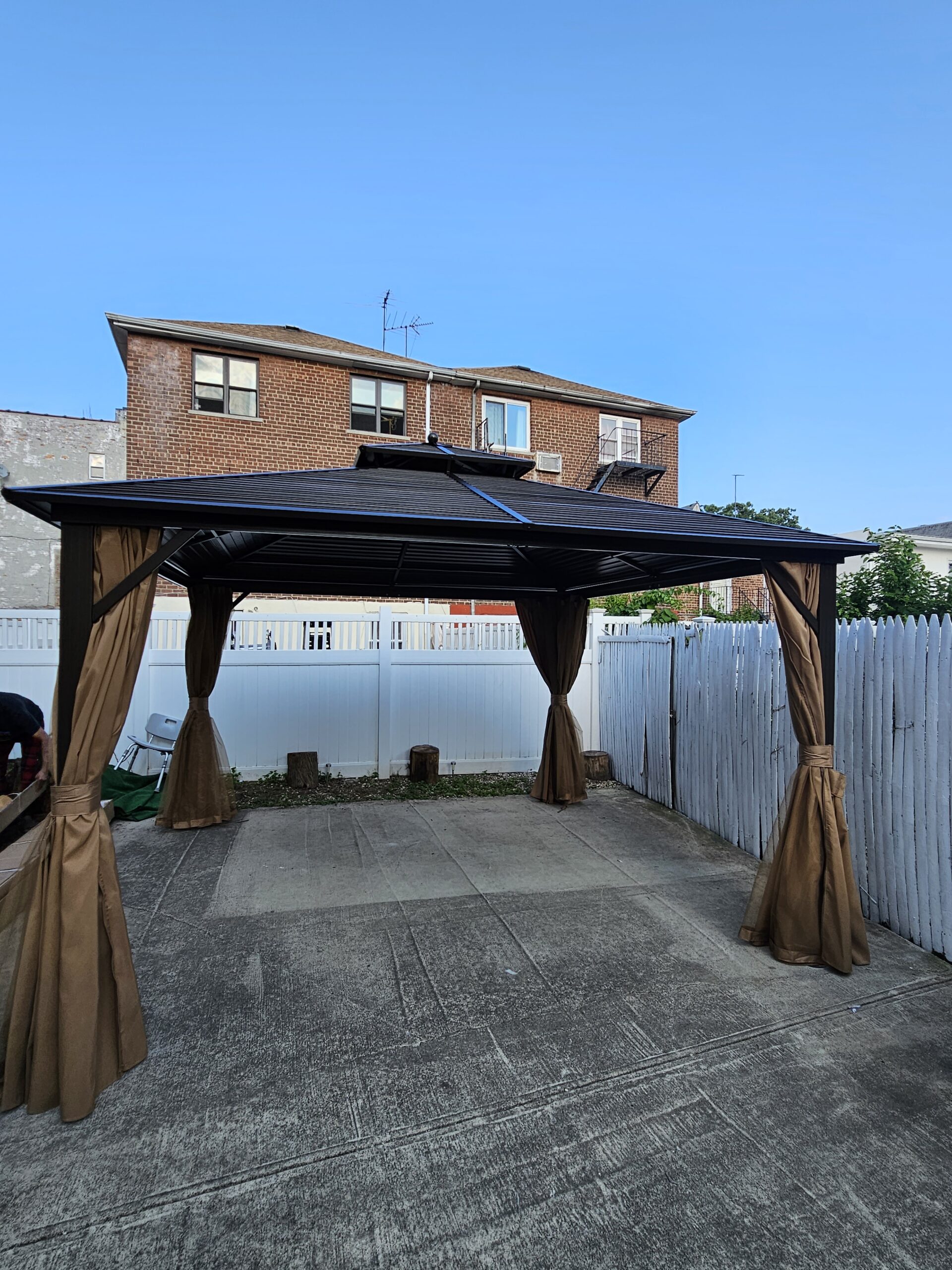 JoyHousey Aluminum Patio Gazebo Installation Service