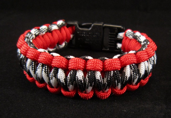 Paracord Survival Bracelet - SK0004-SB
