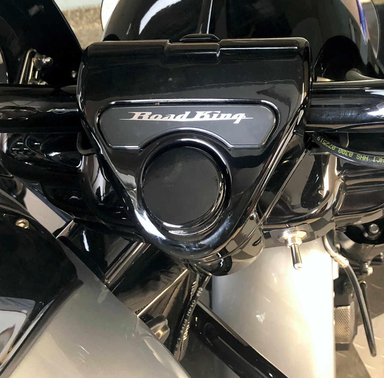 Road king handlebar sales cover insert