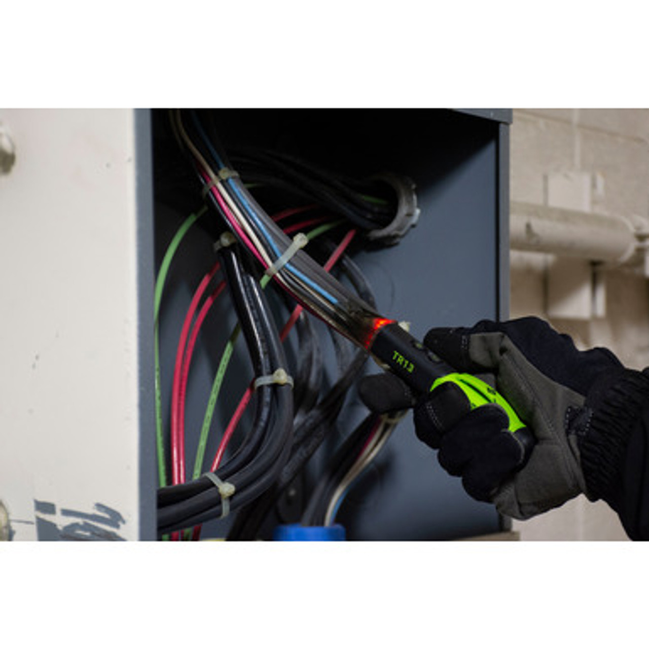 GREENLEE Dual Tip Non Contact Voltage Detector