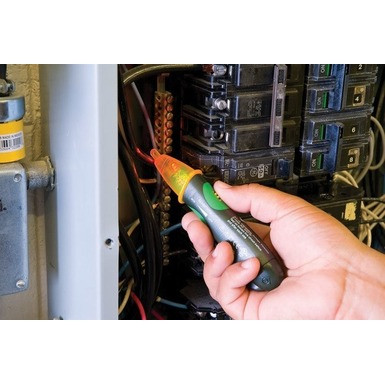 GREENLEE Adjustable Voltage Detector