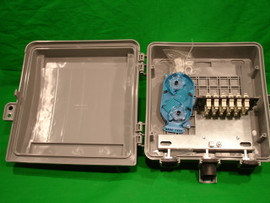 Outdoor Fiber Distribution Box Includes SPlice Tray up to 2 Panels RNI-2500