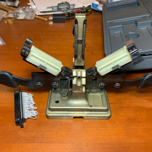 jacky さま Tyco AMP 229378-1 Champ Mi-1 Butterfly Multi Insertion Crimp