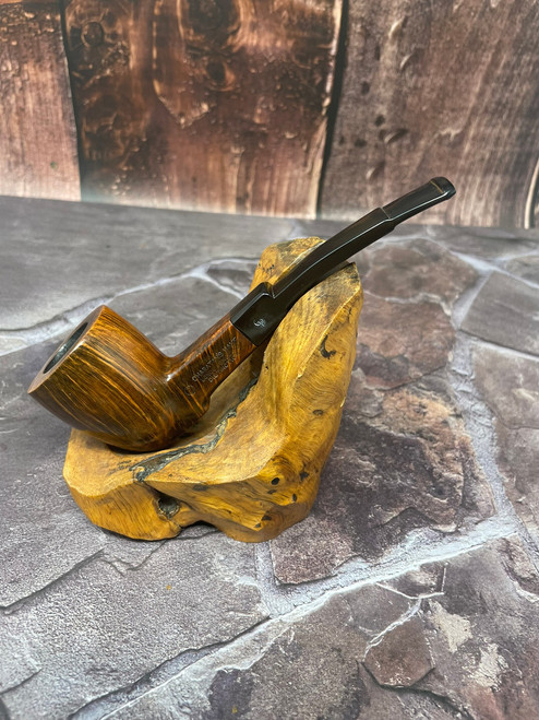 Charatan's Make Lane Era Charatan's Make Distinction X-Large Pipe 