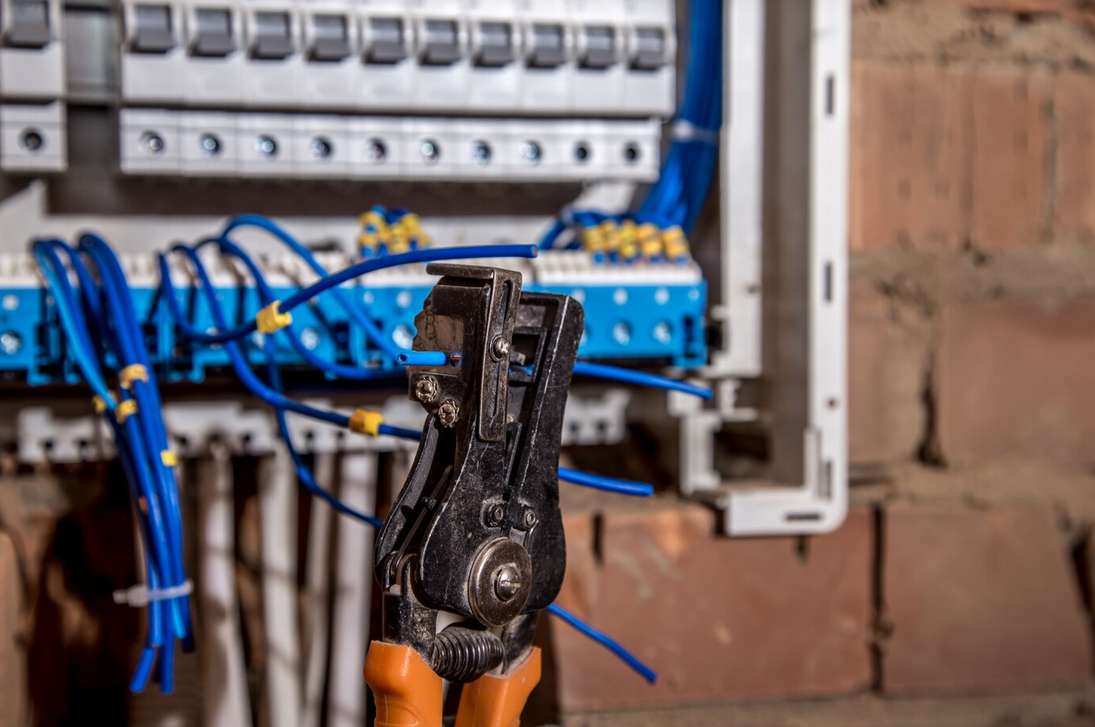 Resolving Voltage Fluctuations in Kohler AVR C-255670 Regulators