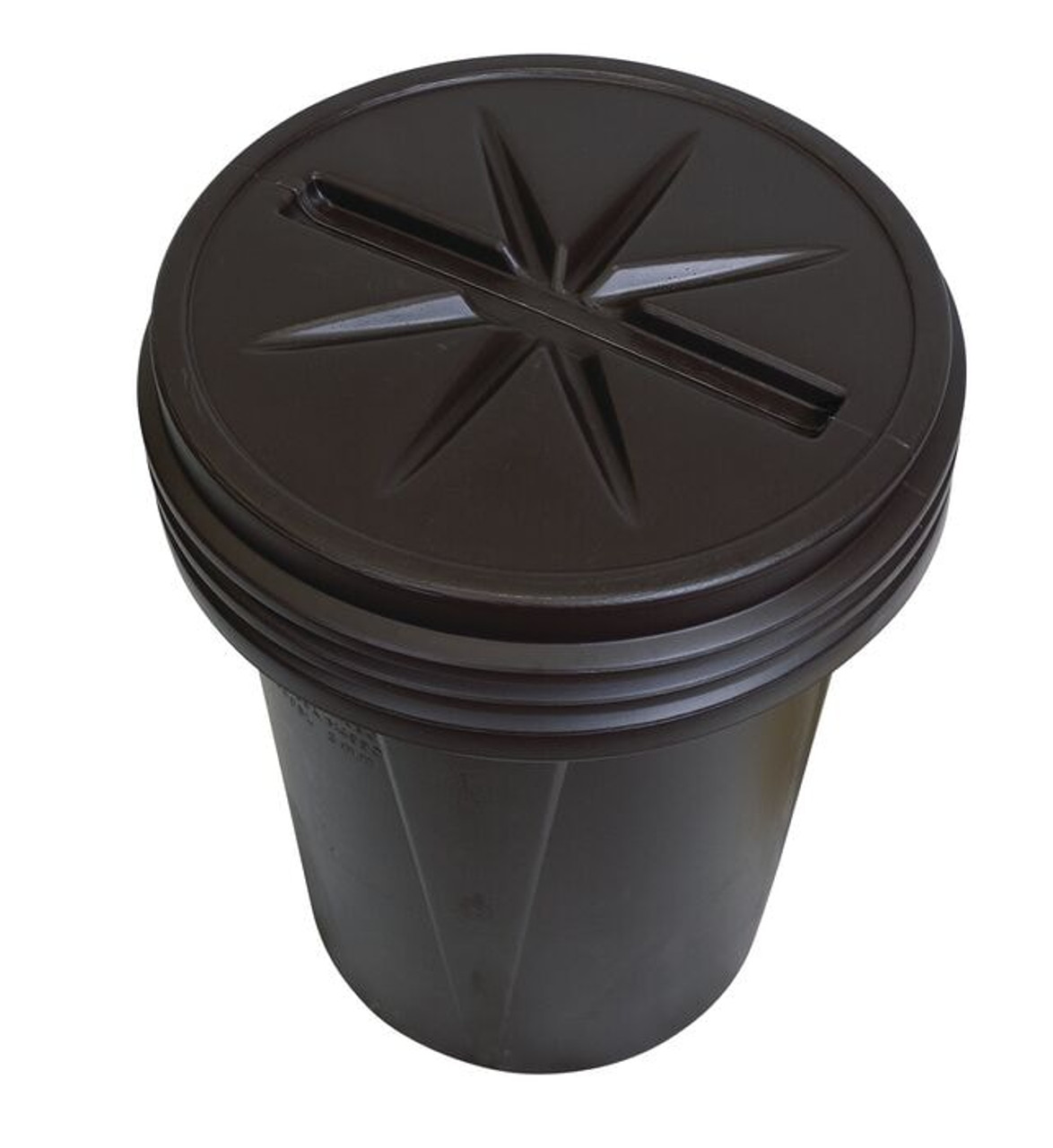 https://cdn11.bigcommerce.com/s-521ruvu/images/stencil/1280x1280/products/8513/17487/_1_6_1600slbrn_30-gallon-plastic-barrel-lid-above__95295.1689967789.jpg?c=2