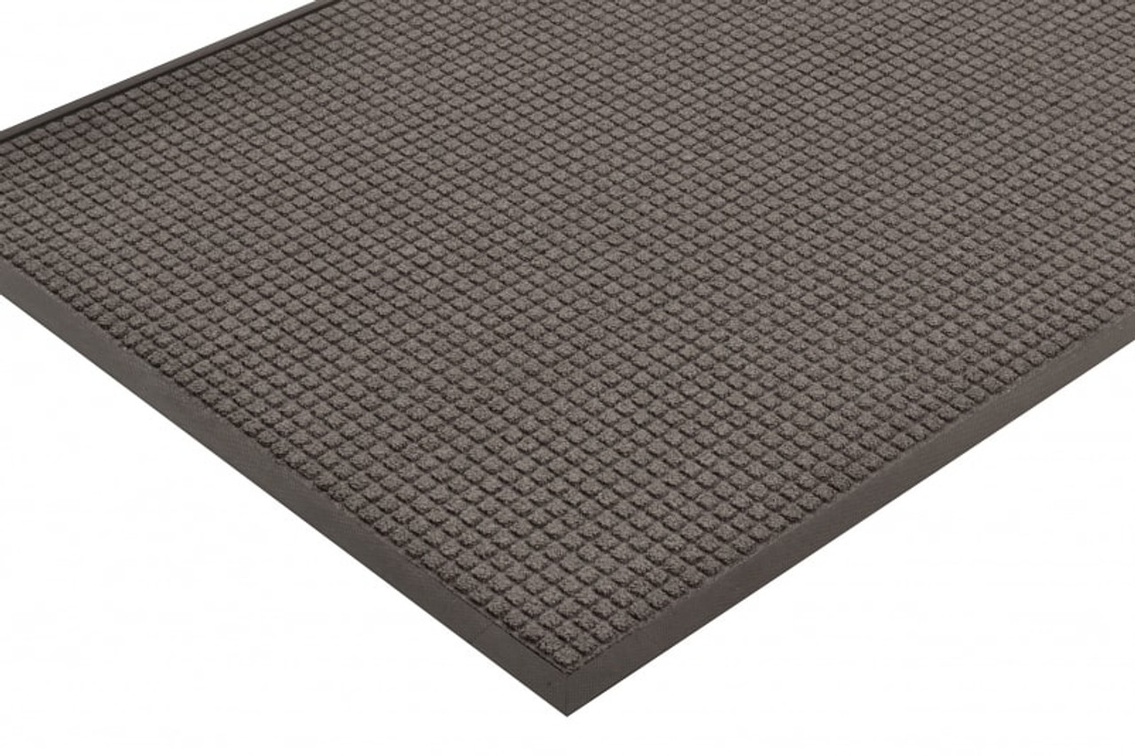 NOTRAX Low Profile Water Trap Door Mat, Mat Guzzler™ 3X4 Hut Green -  166S0034GN