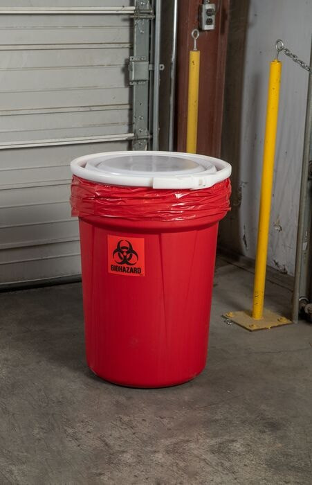 EAGLE 30 Gallon Plastic Lever-Lock Lab Pack Open Head Plastic Barrel Drum