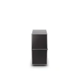 Cubox Sideboard mit 2 Ebenen und 2 Klappen in Schwarz, Seitenansicht freigestellt auf weißem Hintergrund