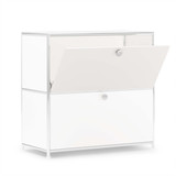 Cubox Klapptür in Weiß halb geöffnet an einem Cubox Modul, Schrägansicht freigestellt auf weißem Hintergrund