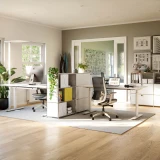 Cubox Regal mit Soft Panel Gletschergrau, froehlicher Farbakzent im hellen Homeoffice