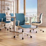 ofinto Flex Office mit weißen Armlehnen in Petrol-Blau - ergonomische Büromöbel für produktive Teamarbeit in modernem Office-Design