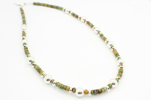 Green Turquoise and Silver Pearl Necklace 040723