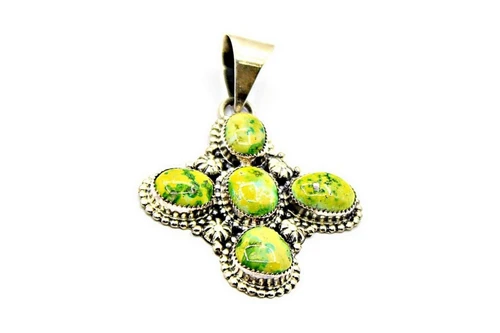 Roie Jaque Sonoran Gold Turquoise Quatrefoil Pendant 100426