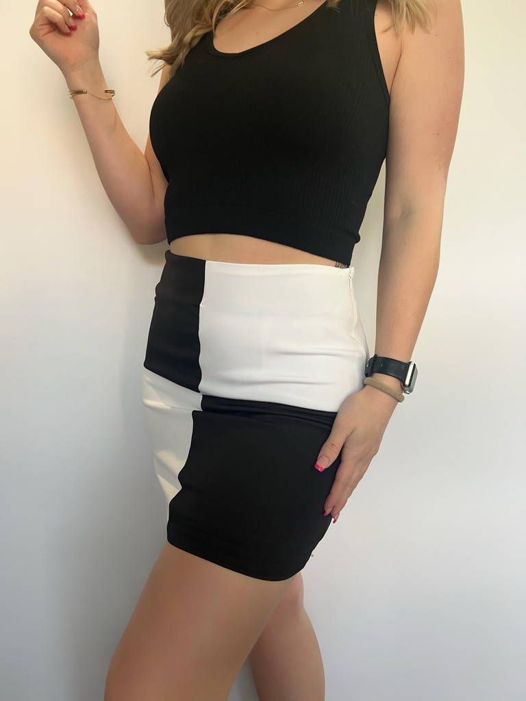 COLOR BLOCK MINI SKIRT