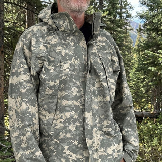 US Army Gore-Tex Extreme Cold & Wet Weather Jacket