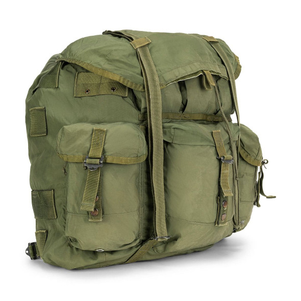 Front of the U.S. Issue Large Olive ALICE Pack showing the 3 front pockets and the main pocket Front of the U.S. Issue Large Olive ALICE Pack showing the 3 front pockets and the main pocket