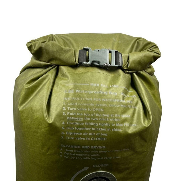 SealLine Waterproof Bag Bundle showing the max fill line to show you were your items need to be SealLine Waterproof Bag Bundle showing the max fill line to show you were your items need to be