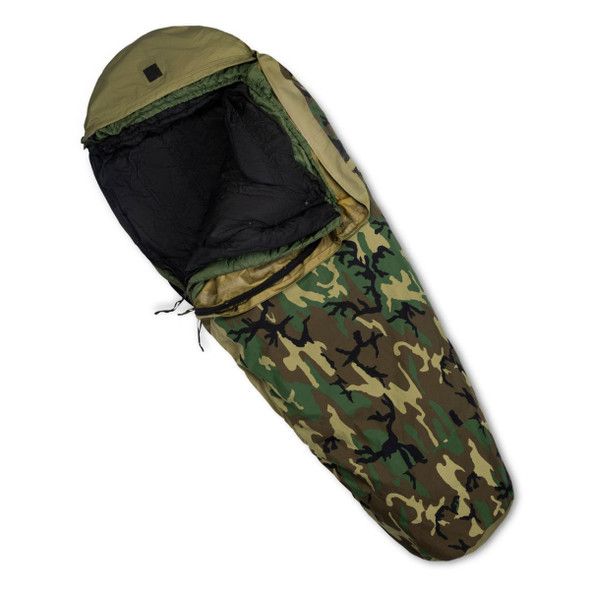 U.S. Issue 3-Layer ECWCS Sleeping Bag System in the pattern Woodland U.S. Issue 3-Layer ECWCS Sleeping Bag System in the pattern Woodland