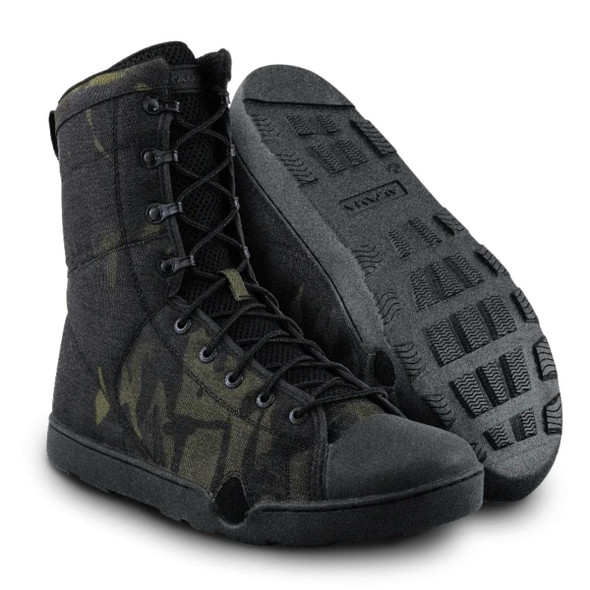 Altama Maritime 8" Boot in the color Multicam. One pair with the bottom sole showing the thread Altama Maritime 8" Boot in the color Multicam. One pair with the bottom sole showing the thread