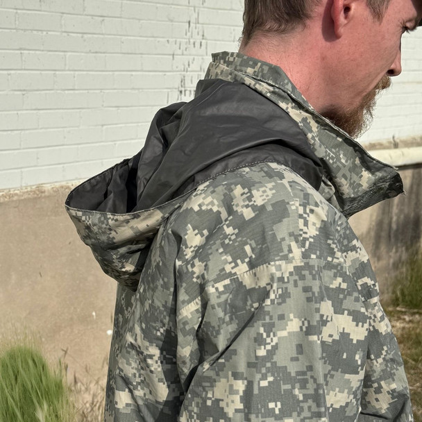 US Army Gore-Tex Extreme Cold & Wet Weather Jacket