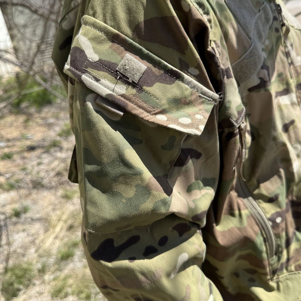 arm sleeve pocket U.S. Army Issue OCP Level 4 Wind Jacket, ECWCS Gen III