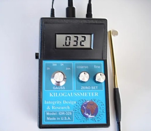 IDR-329 Static DC KiloGaussmeter - Measures Static (DC) Magnetic Fields (not AC fields). Calibration Report Included