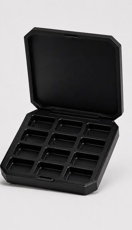 Empty Black Mixing Gel Palette
