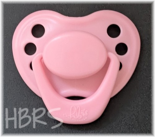 Sweetheart Newborn Pacifiers - Piggy Pink with magnets