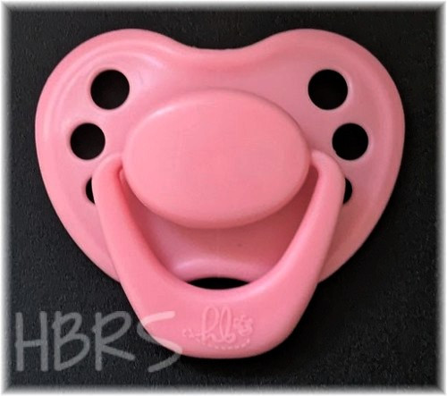 Sweetheart Newborn Pacifiers - Piggy Pink with magnets