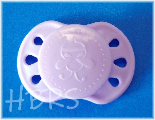 SweetDreams Preemie Pacifiers - Lilly with magnets