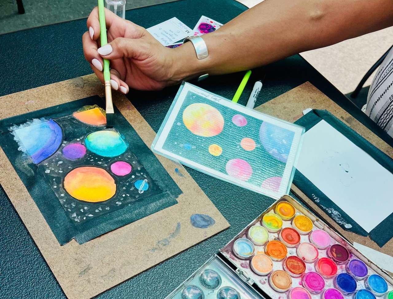 image of using watercolors at Elizabeth Truskin Studio