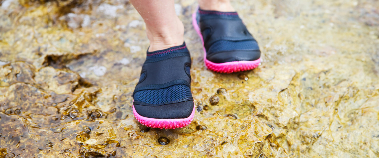 Aqua shoes for on sale trekking