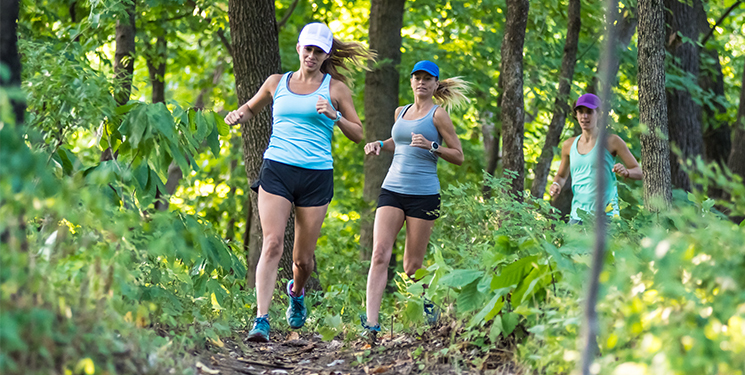 women running