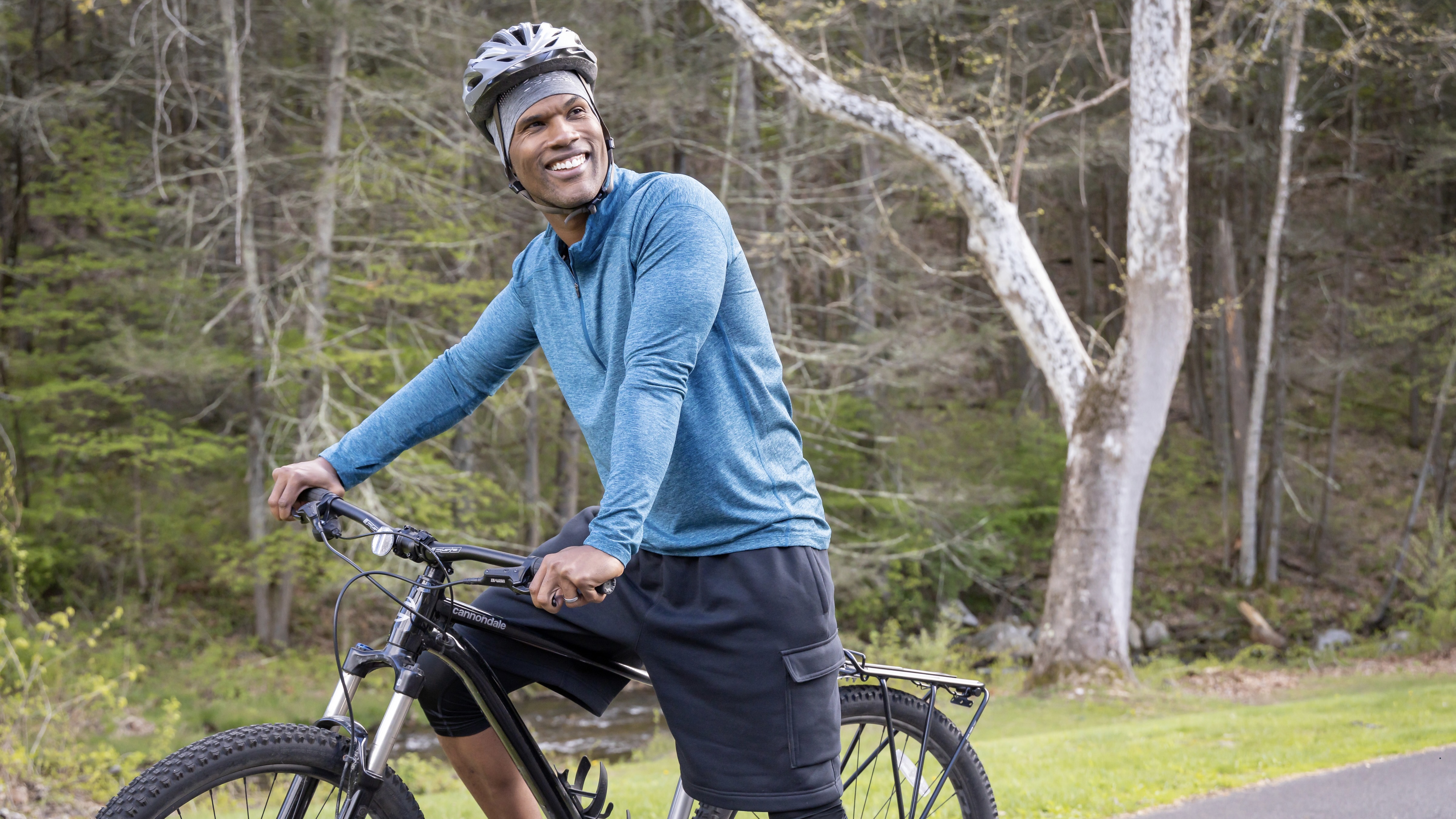 bike helmet air filter Air-Purifying Bike Helmets: The Airban Purifiers the Air as it Passes  Through