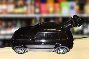 Porsche Cayenne Vodka Special Status Original 1000ml bottle