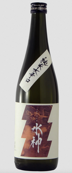 Bottle of ASABIRAKI Junmai Ohkarakuchi Suijin sake, 720ml, a dry Japanese Junmai sake