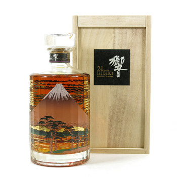 Hibiki 21 Year Old Mount Fuji Kacho Fugetsu Limited Edition whisky bottle with wooden cypress box