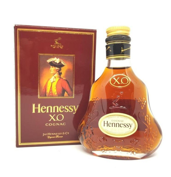 Hennessy XO 50ml cognac bottle in old box packaging