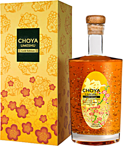 Bottle of Choya Umeshu Gold Edition 500ml Japanese plum wine with golden-hued liquid