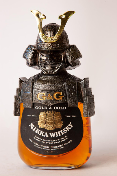 Nikka Whisky Gold & Gold Samurai in Armour bottle with presentation box, 750ml