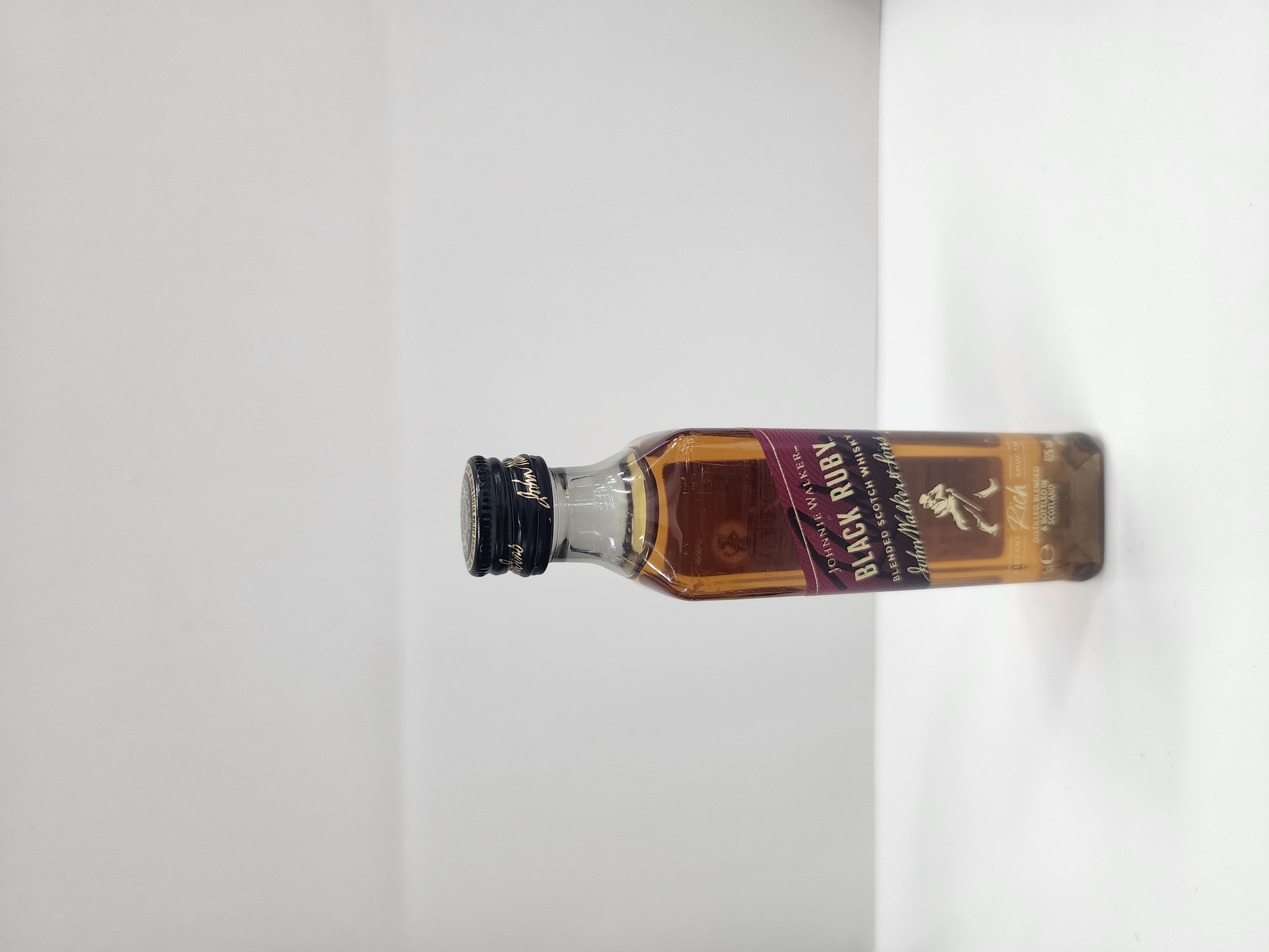 Johnnie Walker Black Ruby 50ml Miniature