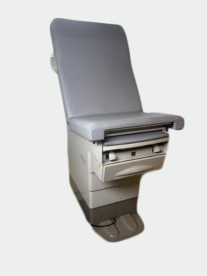 Midmark Ritter 222 Exam Table Refurbished In Upright Position