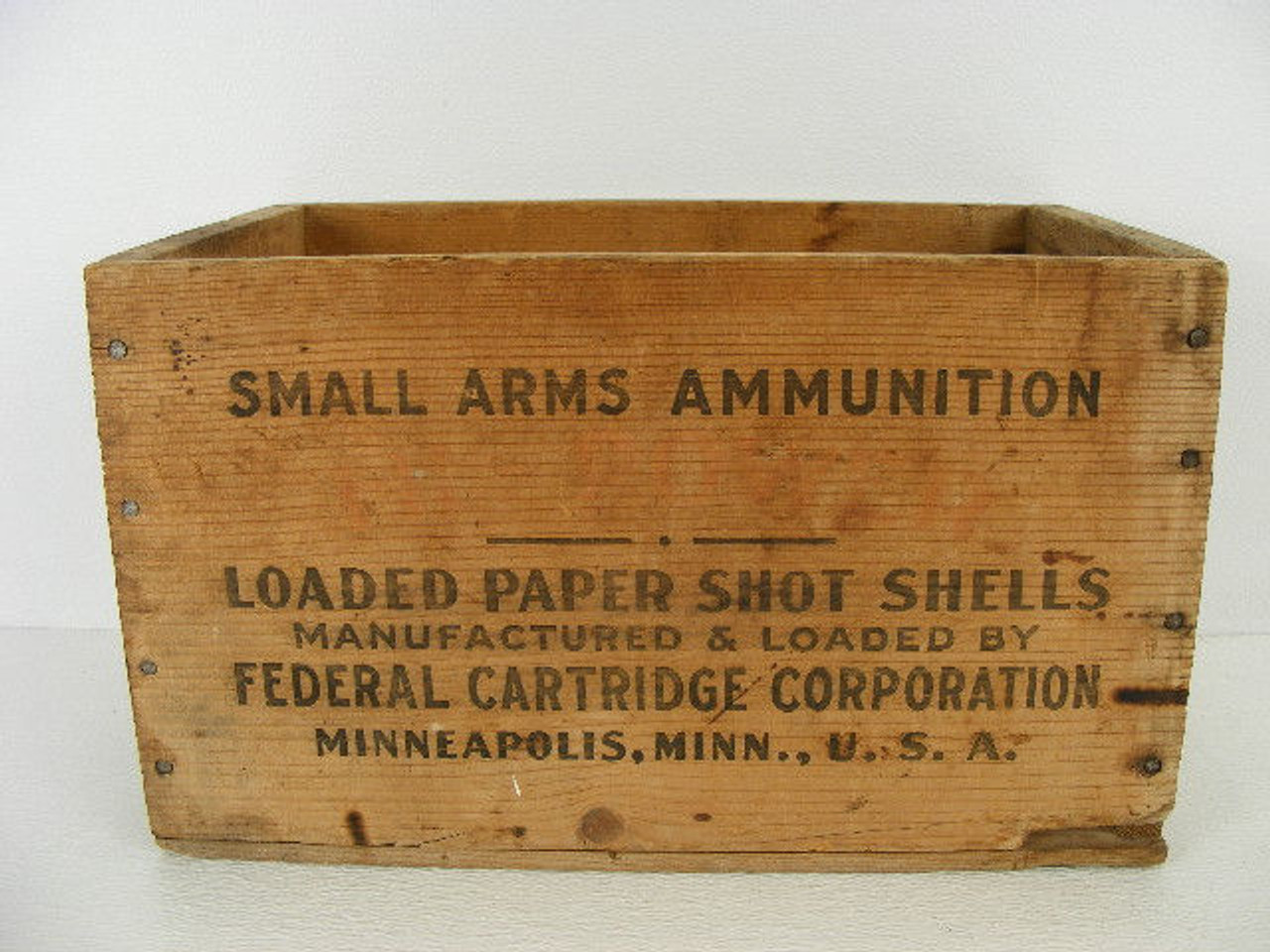 A vintage Federal Cartridge Monark 12 gauge shotgun shell wooden ammunition  box that measures 15" x 9" x 9". - Antique Mystique