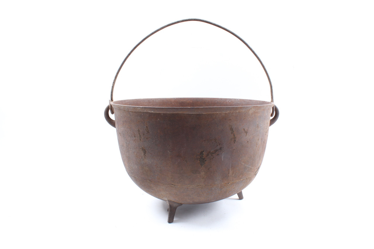 Large 20 1/2" Antique Cast Iron Cauldron Kettle With Bail Handle